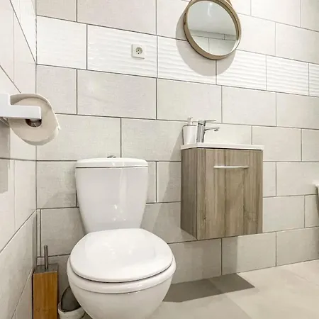 Homey Sakine- Proche Centre- Netflix- Wifi Cluses Exterior foto
