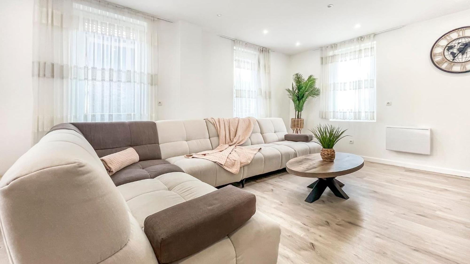 Homey Sakine- Proche Centre- Netflix- Wifi